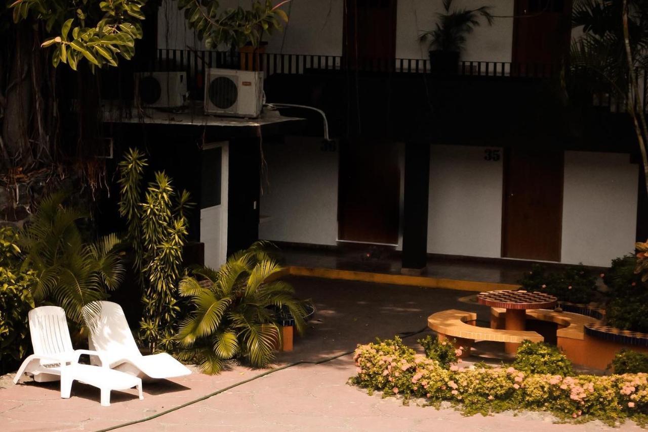 Hotel Gina Tecomán Dış mekan fotoğraf
