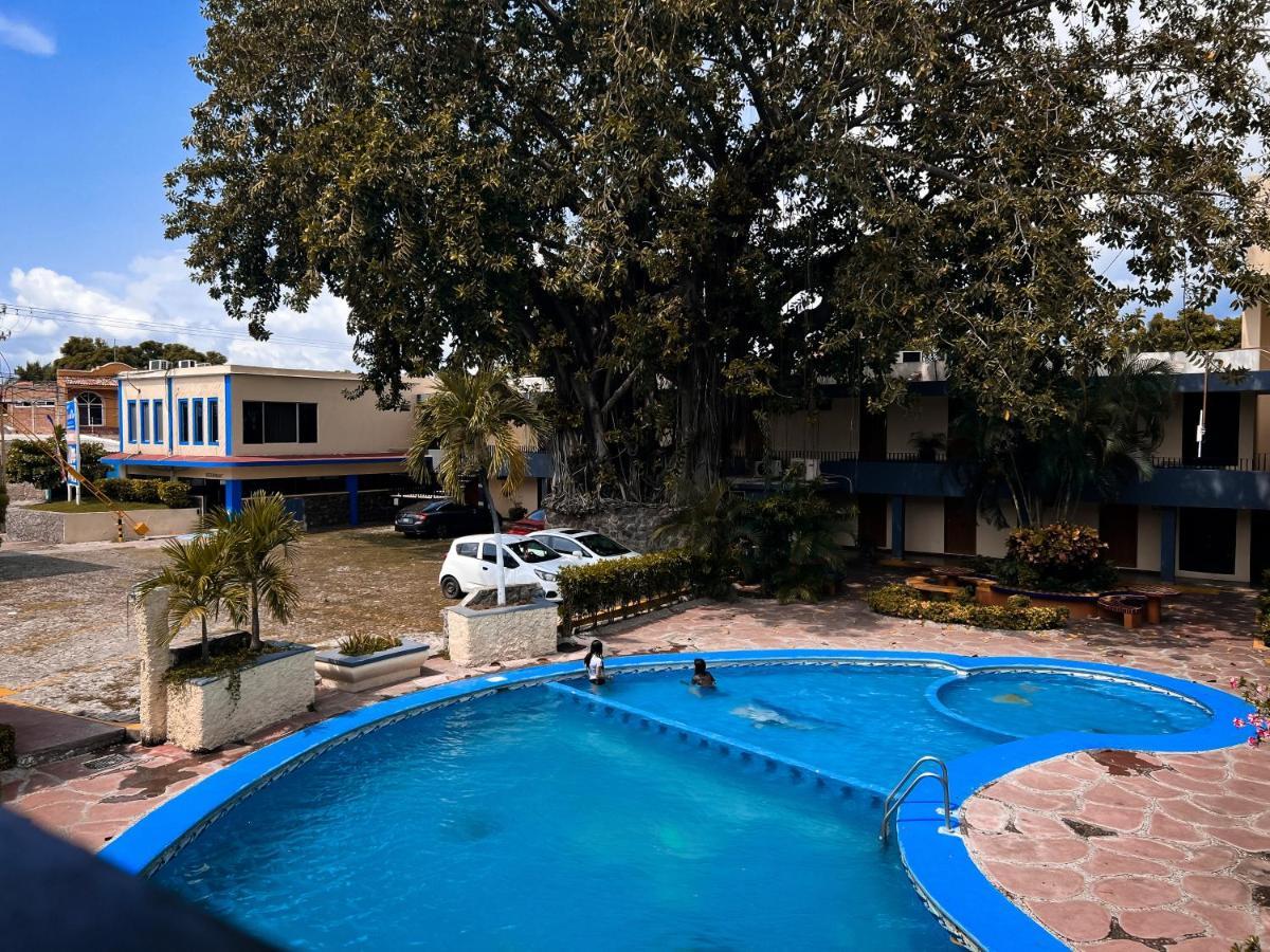 Hotel Gina Tecomán Dış mekan fotoğraf